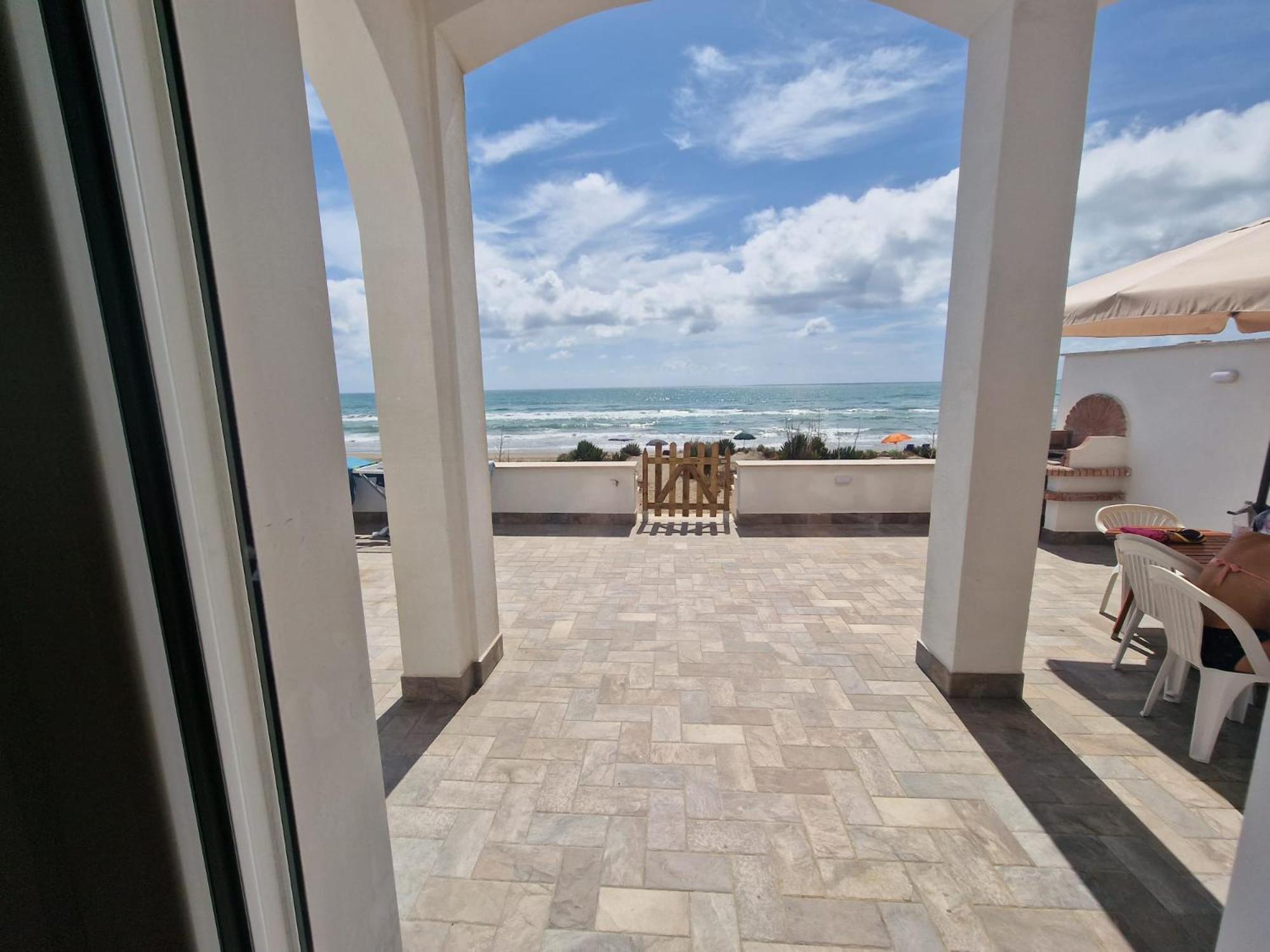 The Suite On The Beach Torvaianica Dış mekan fotoğraf