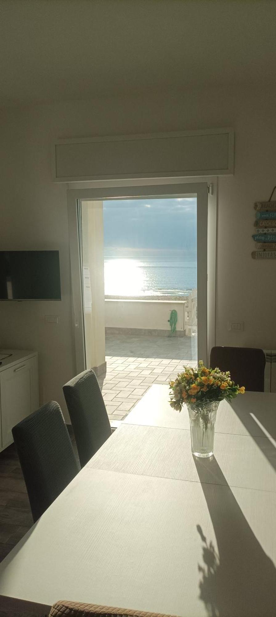 The Suite On The Beach Torvaianica Dış mekan fotoğraf